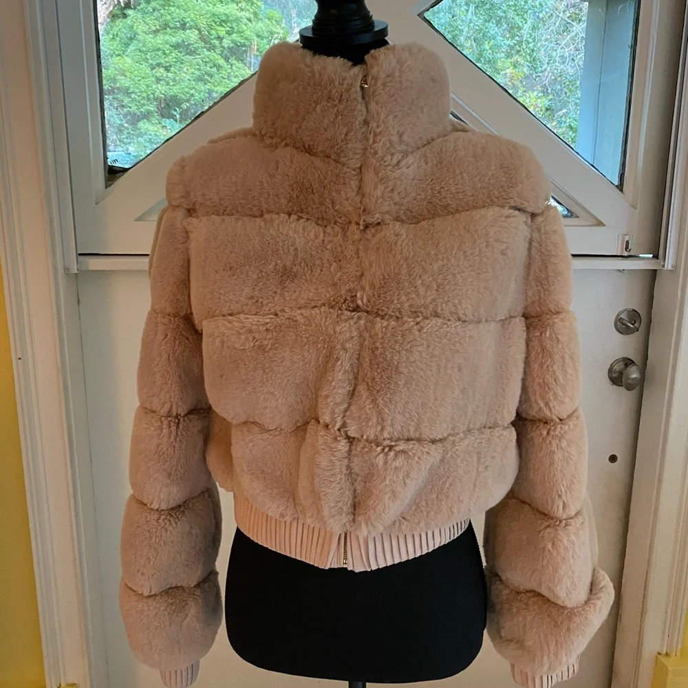 Soft Pink Fur Coat - Picture 6 of 9